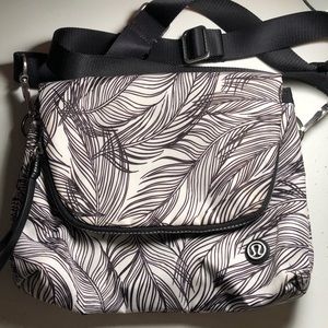 Lulu lemon bag